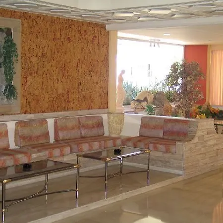 Lomeniz Hotel