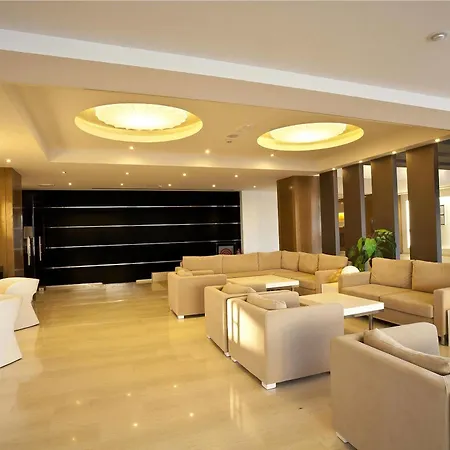 Lomeniz Hotel