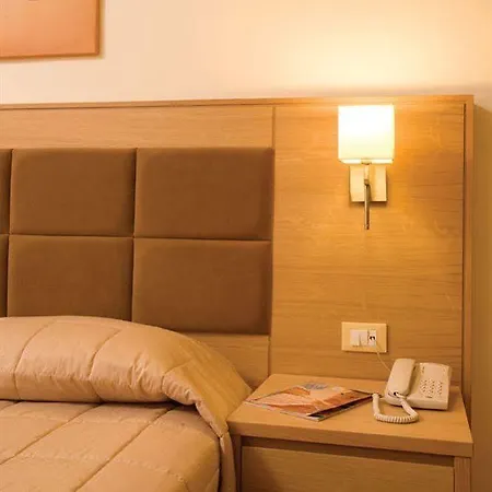 Lomeniz Hotell